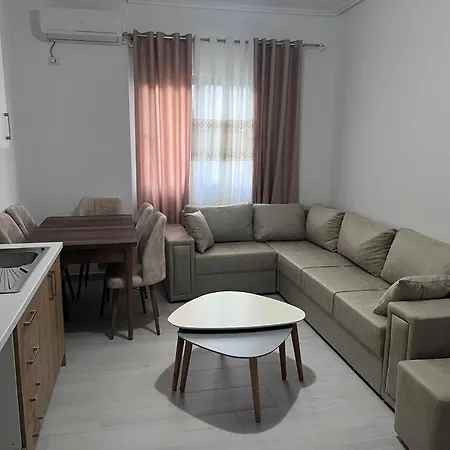 Holiday home Klevis Polisi i Vogel